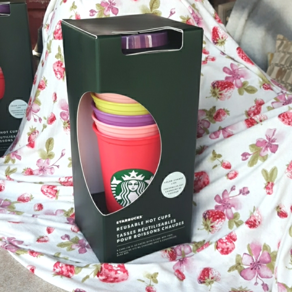 NIB Starbucks 2022 Reusable 16oz Color Change Lid Hot Cups